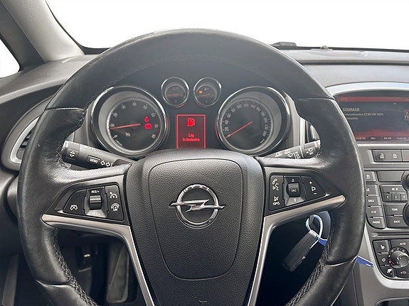 Opel Astra 8 of 15