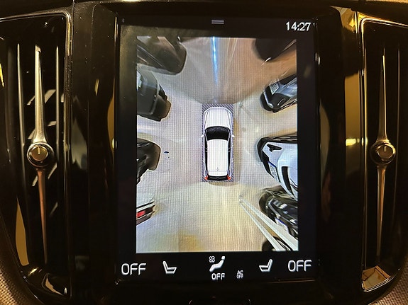 Volvo XC60 13 of 24
