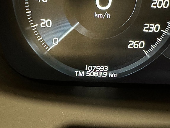 Volvo XC60 16 of 24