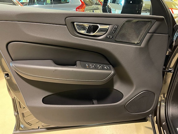 Volvo XC60 21 of 24