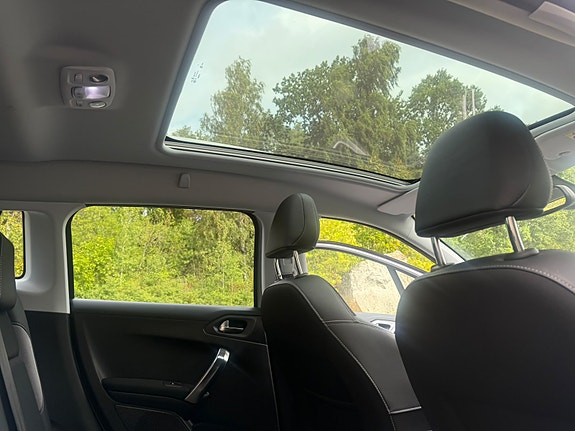 Peugeot 2008 7 of 8