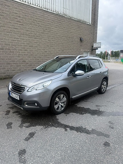 Peugeot 2008 4 of 8