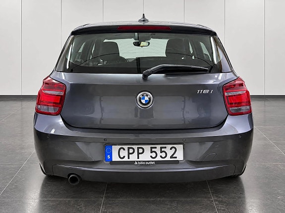 BMW 116i 6 of 18