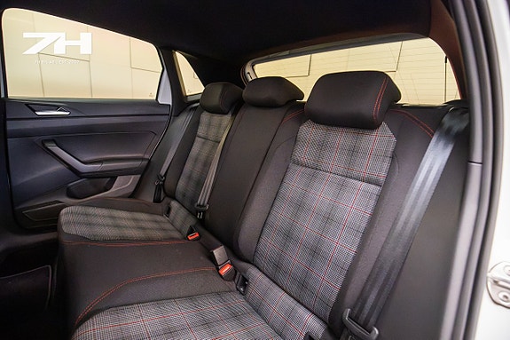 Volkswagen Polo 17 of 21