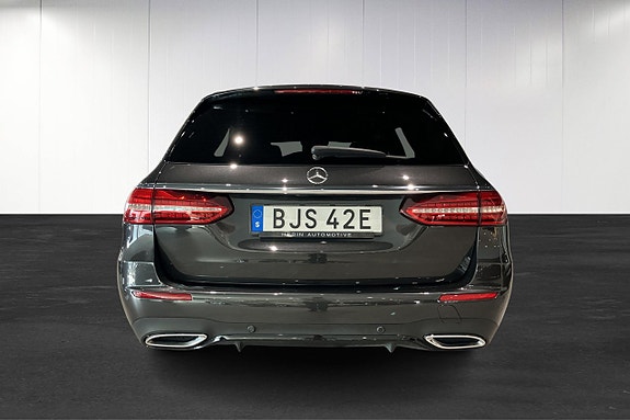 Mercedes-Benz E220 d 16 of 16