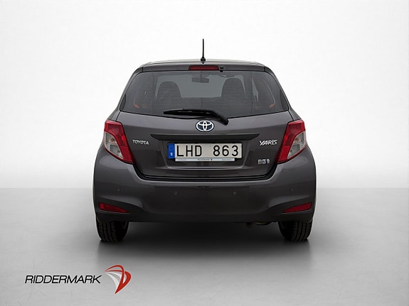 Toyota Yaris 6 of 25
