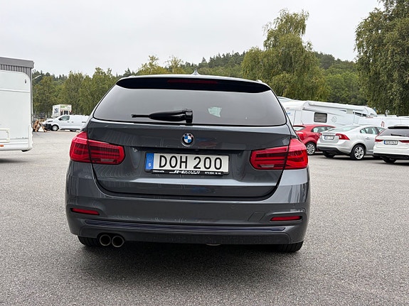 BMW 320d 4 of 23