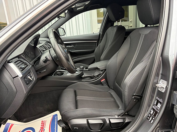 BMW 320d 17 of 23