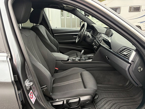BMW 320d 13 of 23