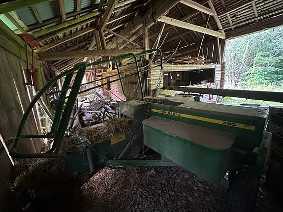Småbalspress John Deere 330 4 of 24