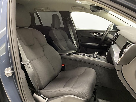 Volvo V60 Cross Country 12 of 26