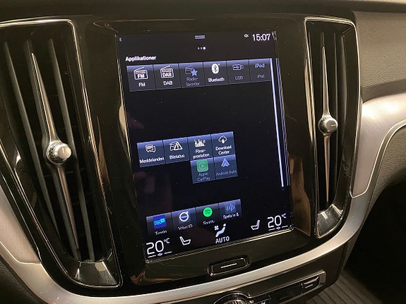 Volvo V60 Cross Country 22 of 26