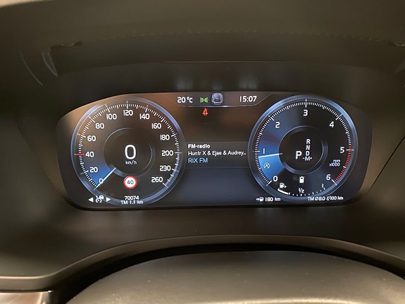 Volvo V60 Cross Country 20 of 26
