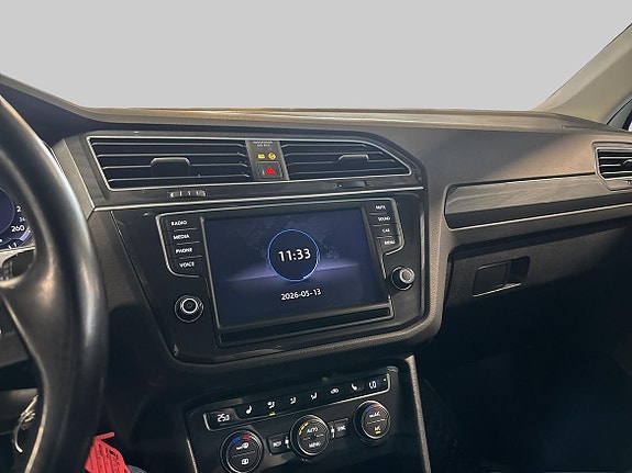 Volkswagen Tiguan 15 of 18