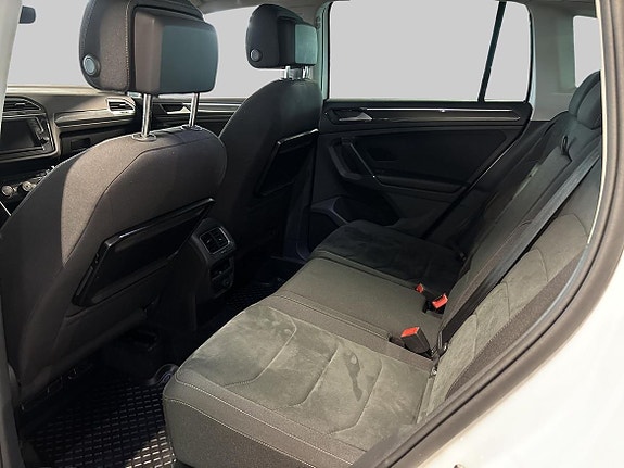 Volkswagen Tiguan 10 of 18