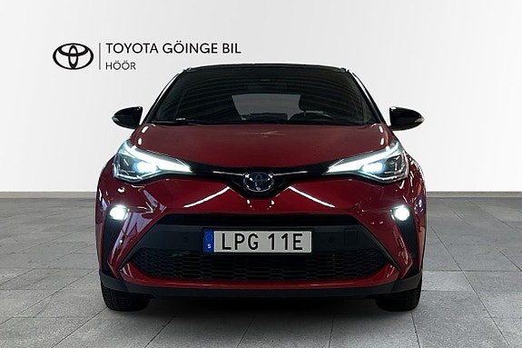 Toyota C-HR 6 of 12
