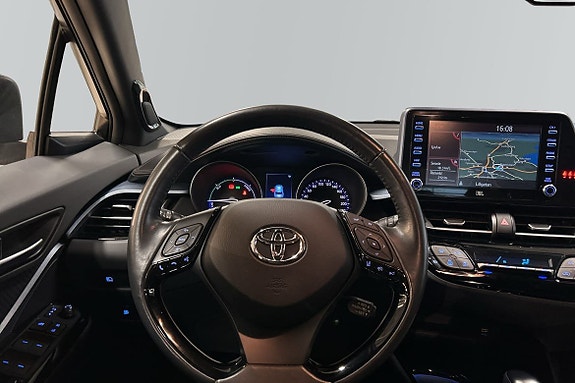 Toyota C-HR 10 of 12