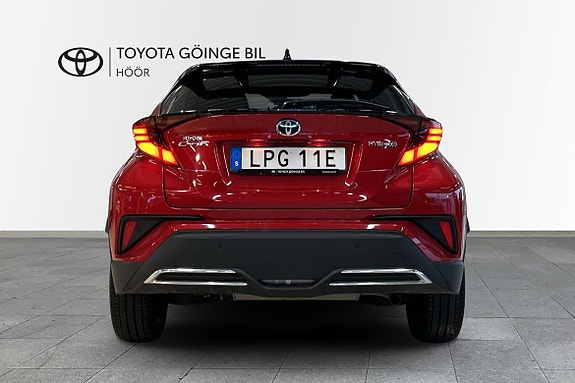 Toyota C-HR 5 of 12