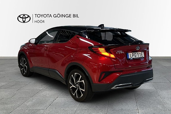 Toyota C-HR 3 of 12