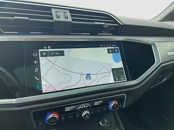Audi Q3 18 of 20