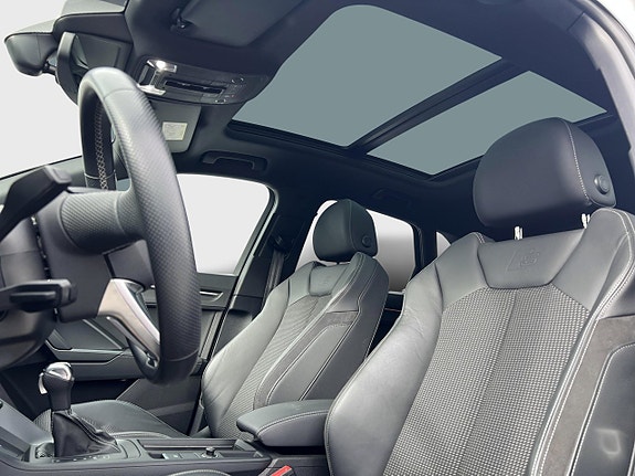 Audi Q3 11 of 20