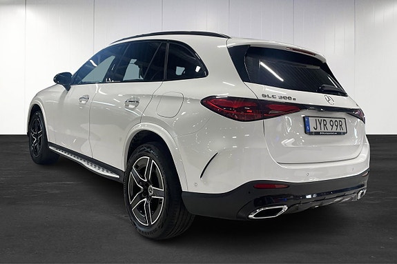 Mercedes-Benz GLC300 e 3 of 15