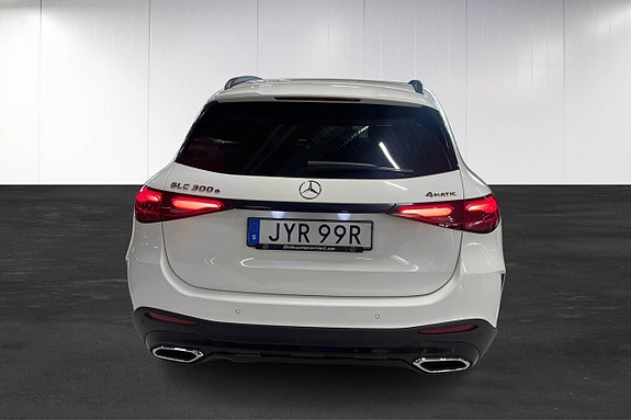 Mercedes-Benz GLC300 e 5 of 15