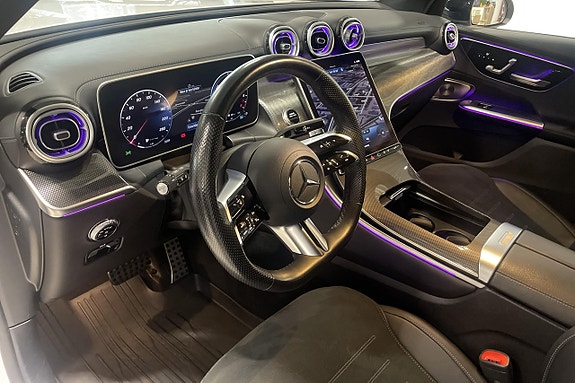 Mercedes-Benz GLC300 e 7 of 15