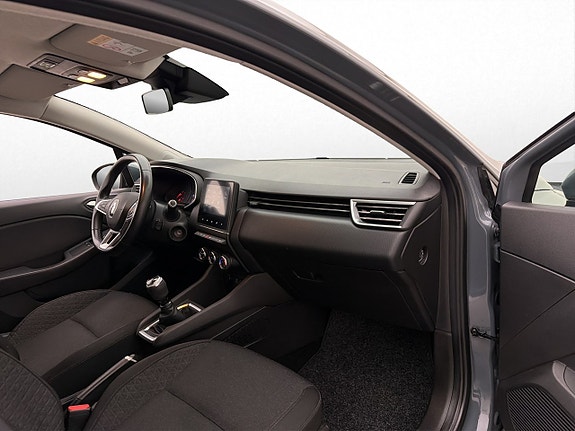 Renault Clio 21 of 27
