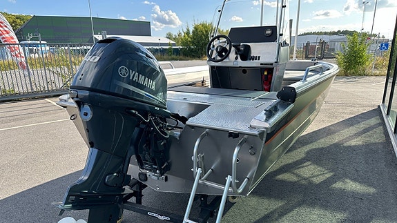 Buster MCC Yamaha F40 FETL -26 inkl Fishing Edition. 8 of 12