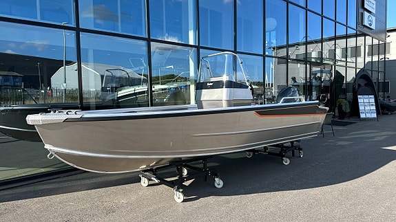 Buster MCC Yamaha F40 FETL -26 inkl Fishing Edition. 2 of 12