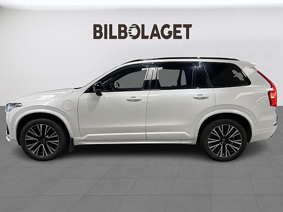 Volvo XC90 2 of 29