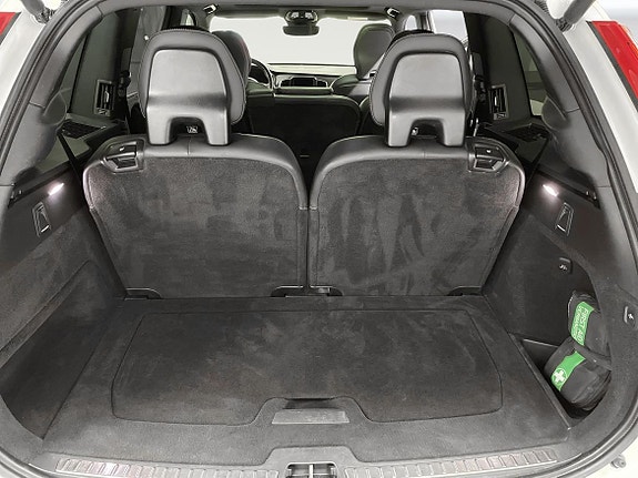 Volvo XC90 28 of 29