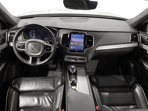 Volvo XC90 17 of 29