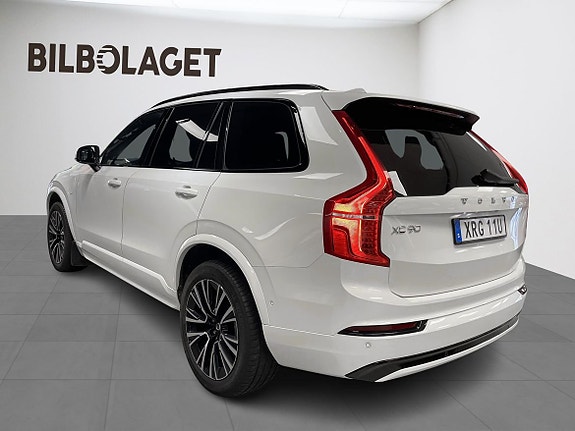 Volvo XC90 3 of 29