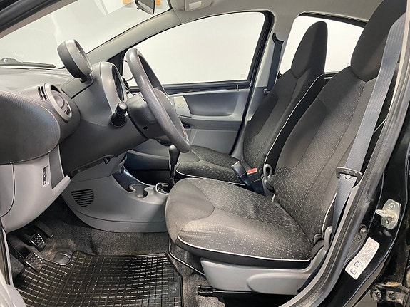 Peugeot 107 8 of 11