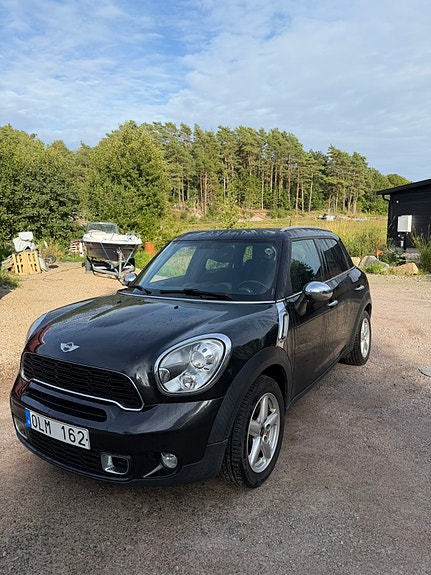 MINI Countryman Cooper S 2 of 13