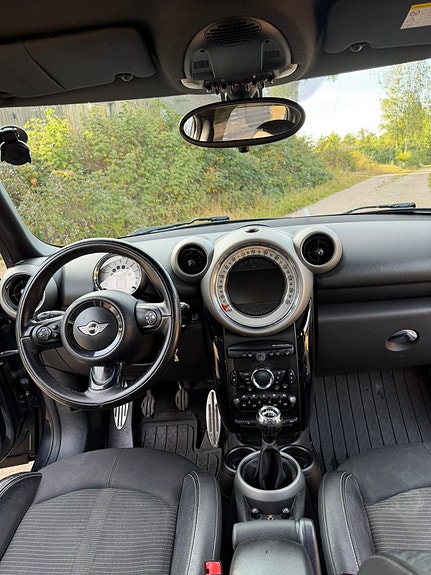 MINI Countryman Cooper S 8 of 13