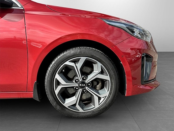 Kia Ceed 17 of 19