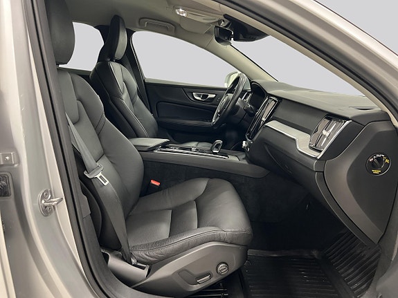 Volvo V60 Cross Country 16 of 23
