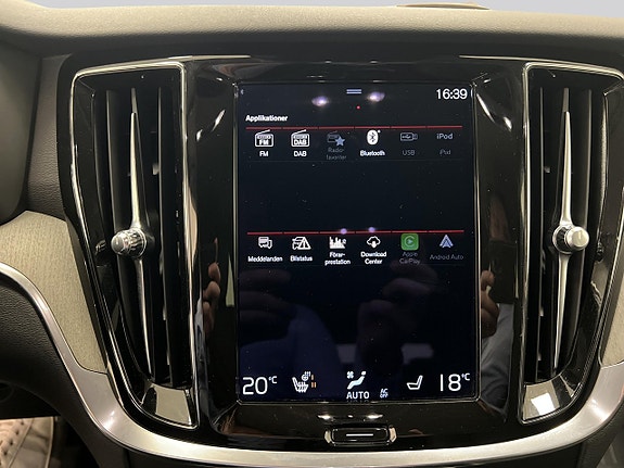 Volvo V60 Cross Country 21 of 23