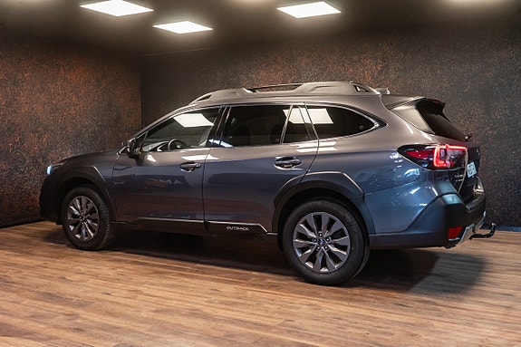 Subaru Outback 8 of 29