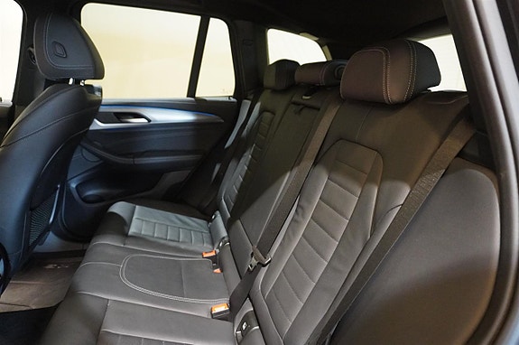 BMW X3 9 of 20