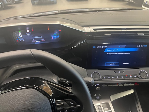 Peugeot 308 SW 9 of 12