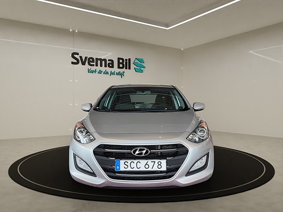 Hyundai i30 2 of 13