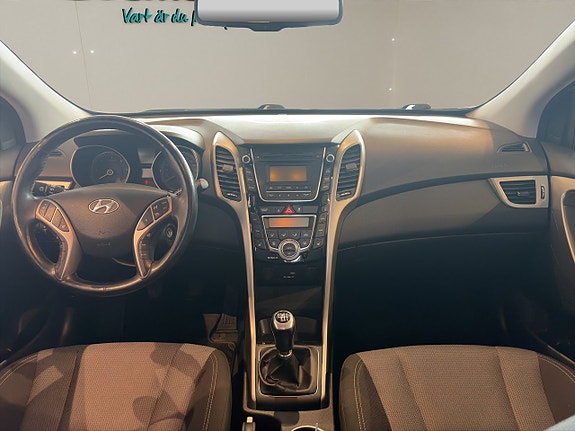 Hyundai i30 11 of 13