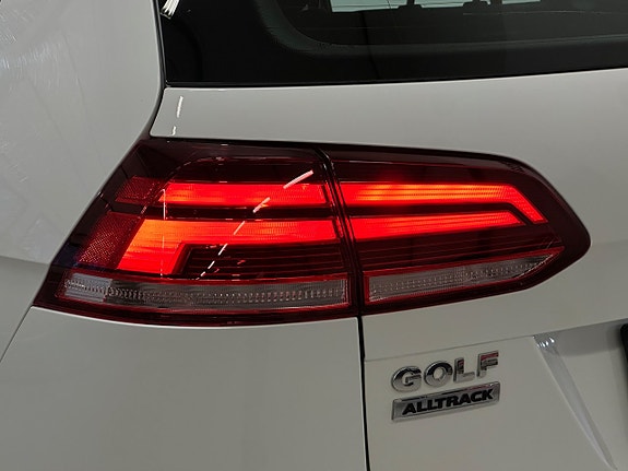 Volkswagen Golf Alltrack 20 of 30