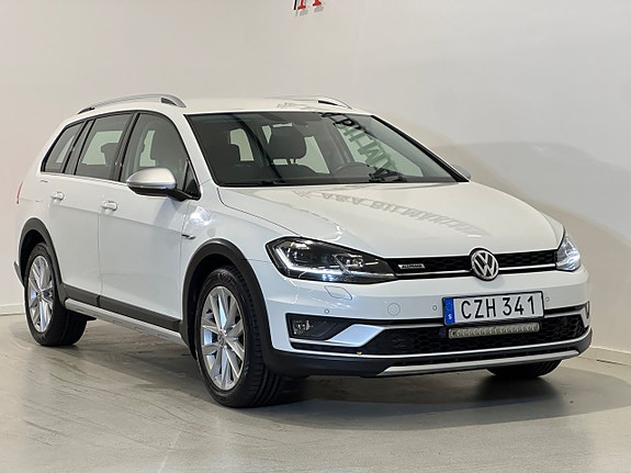 Volkswagen Golf Alltrack 3 of 30