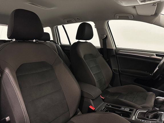 Volkswagen Golf Alltrack 12 of 30