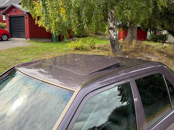 Mercedes-Benz E420 9 of 22